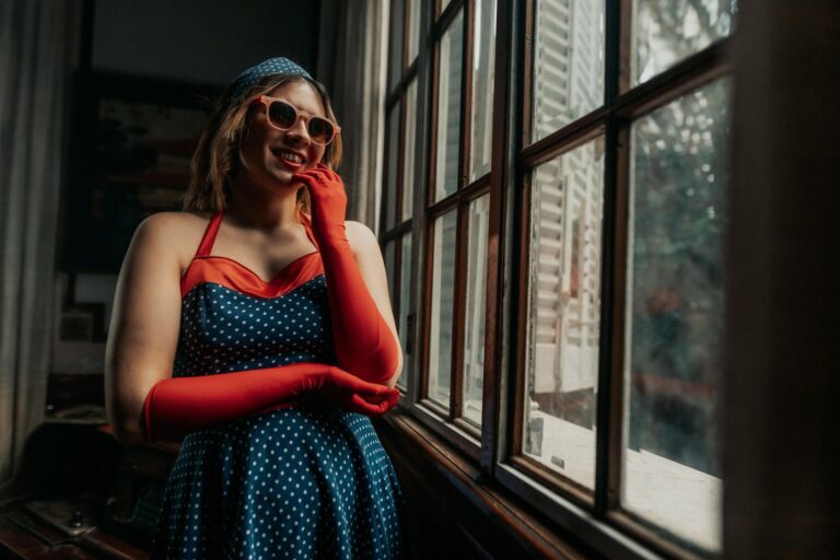 Qual dos itens abaixo representa o estilo de roupa vintage