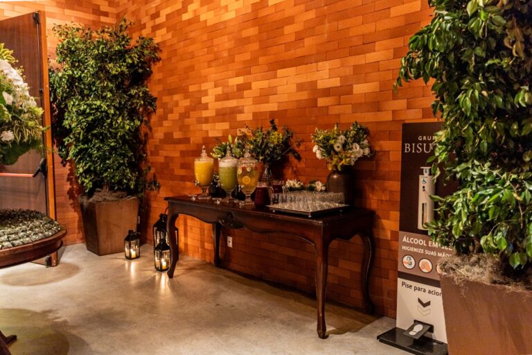 Como usar buffet retrô na decoração?
